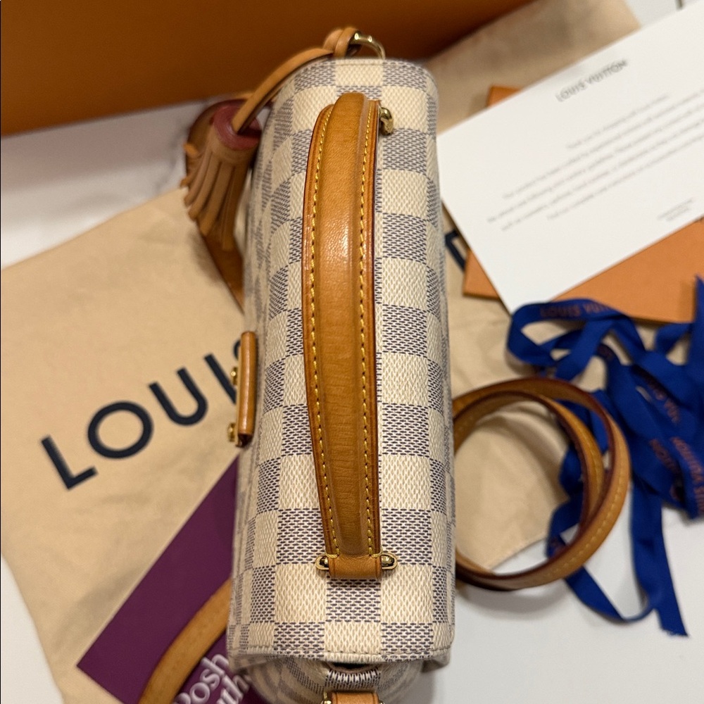 Louis Vuitton Croisette - Picture 11 of 15